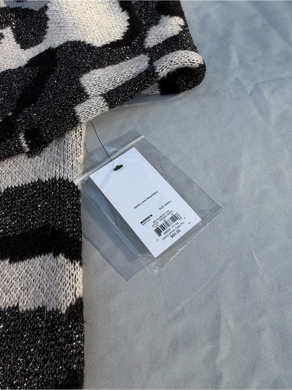 Nine West Black & Cream V-Neck Sweater - Abstract Knit - Picture 3 of 8